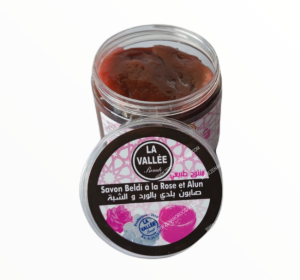 Jabón negro de rosa y piedra de alumbre